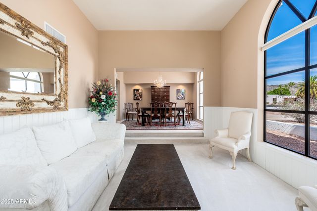 3951 E SEQUOIA Trail, Phoenix, AZ 85044