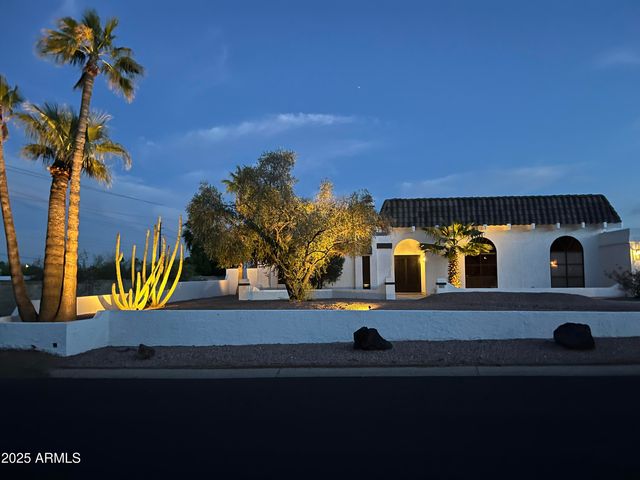 3951 E SEQUOIA Trail, Phoenix, AZ 85044