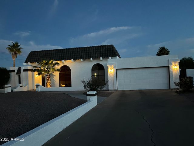 3951 E SEQUOIA Trail, Phoenix, AZ 85044