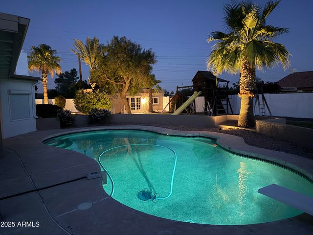 3951 E SEQUOIA Trail, Phoenix, AZ 85044