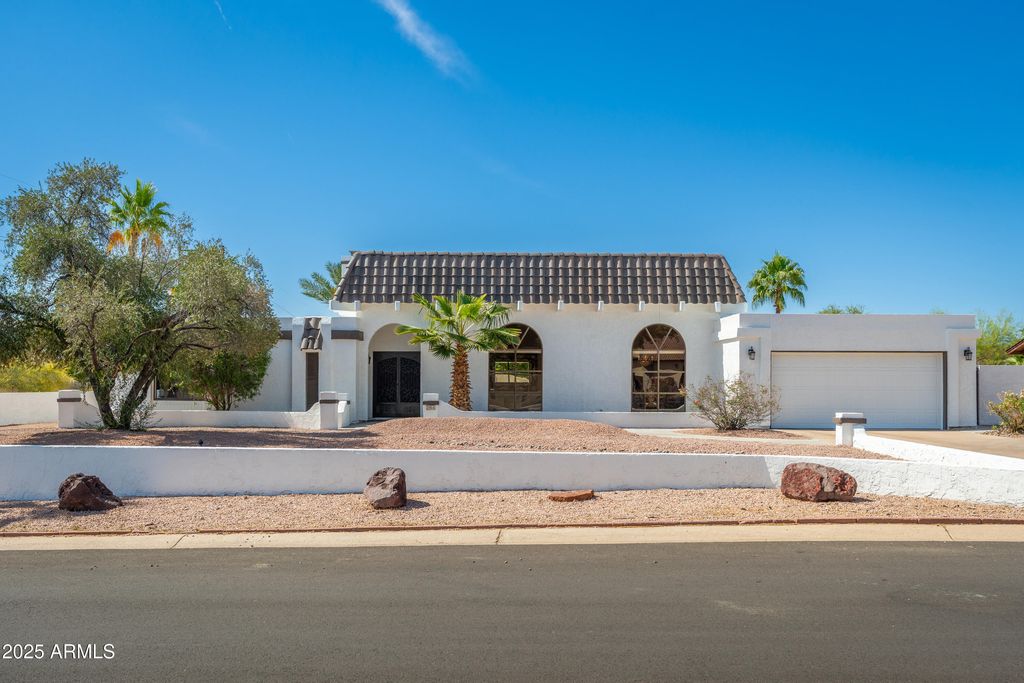 3951 E SEQUOIA Trail, Phoenix, AZ 85044