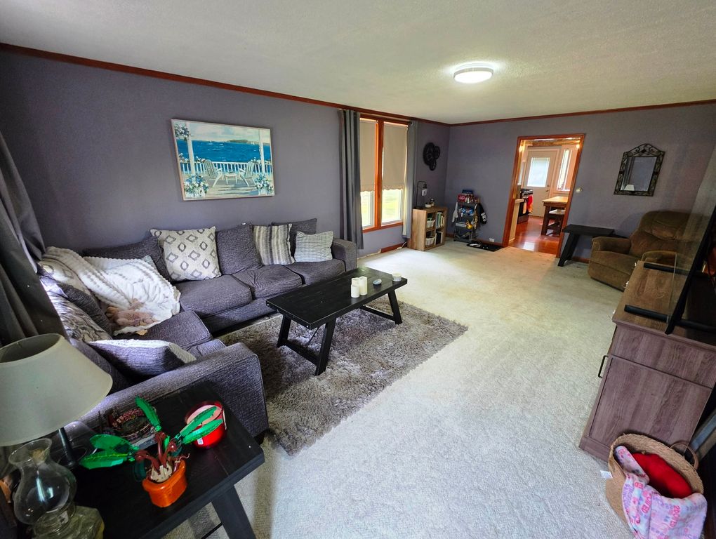 Image 12 of property listing at 416 Perkins Street, Odin, IL 62870