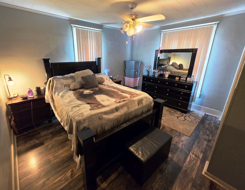 Image 18 of property listing at 416 Perkins Street, Odin, IL 62870