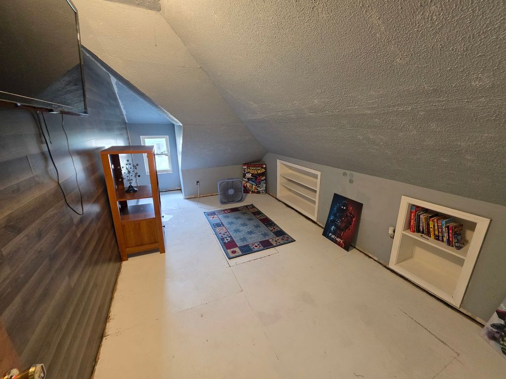 Image 22 of property listing at 416 Perkins Street, Odin, IL 62870