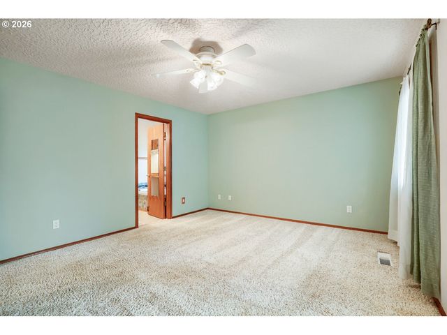 10600 Ne 20TH St, Vancouver, WA 98664
