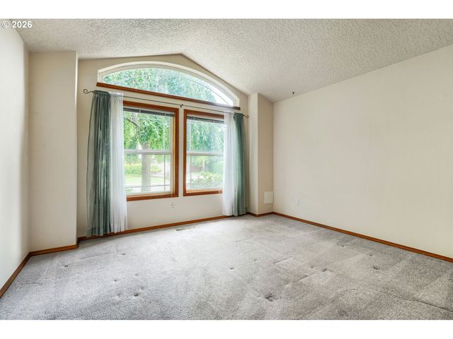 10600 Ne 20TH St, Vancouver, WA 98664