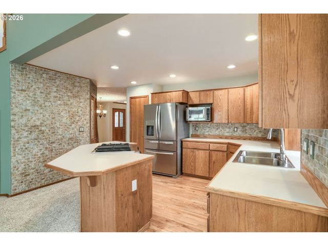 10600 Ne 20TH St, Vancouver, WA 98664