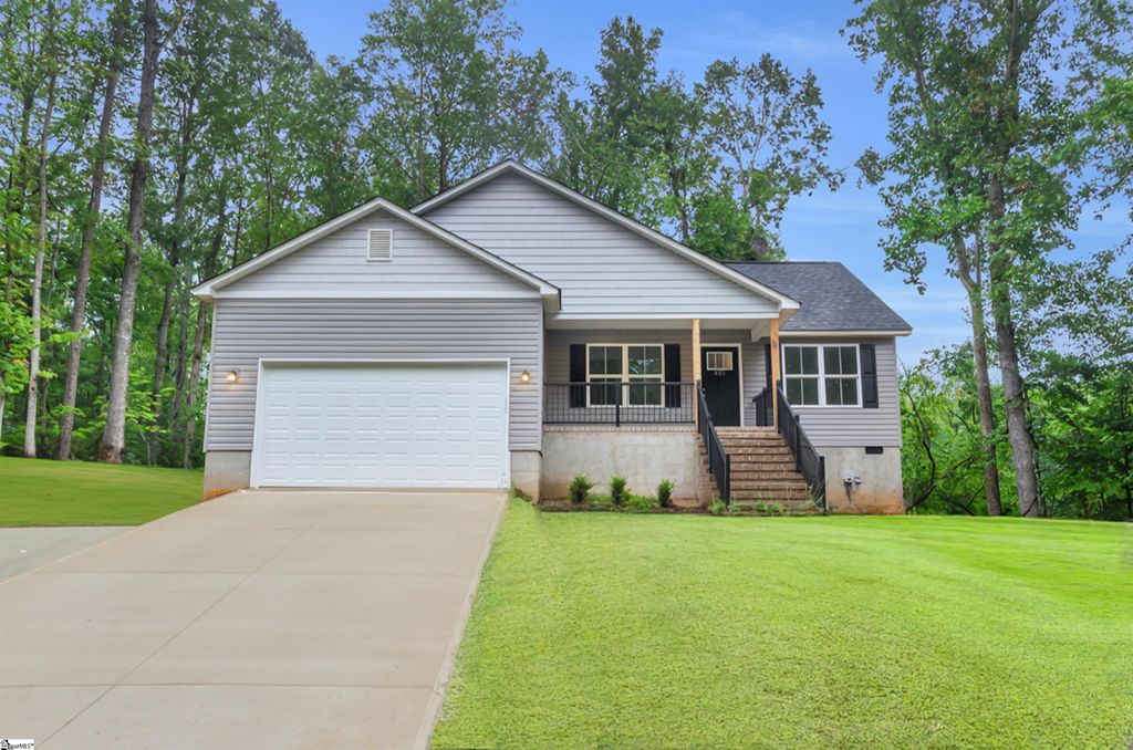902 Chickasaw Drive, Westminster, SC 29693