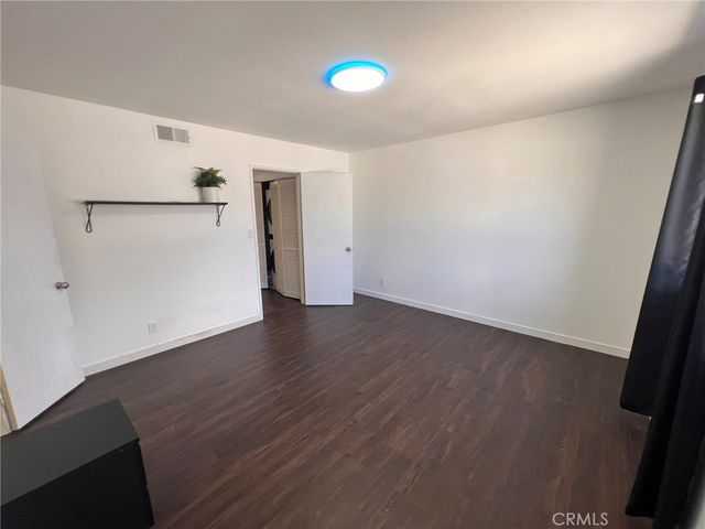 13243 Vanowen 2, North Hollywood, CA 91605