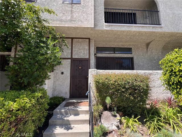 13243 Vanowen 2, North Hollywood, CA 91605