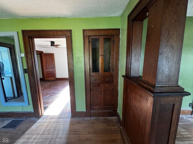 3179 W 400 N, Fairland, IN 46126