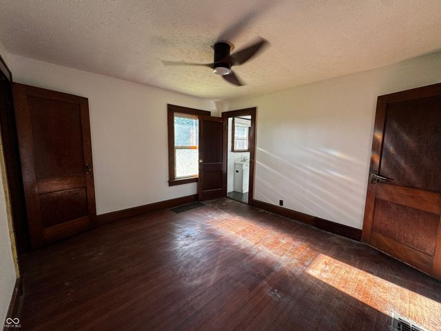 3179 W 400 N, Fairland, IN 46126