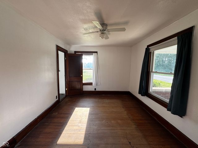 3179 W 400 N, Fairland, IN 46126