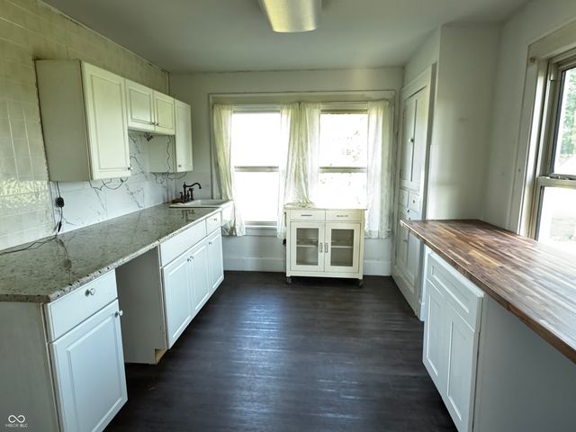 3179 W 400 N, Fairland, IN 46126