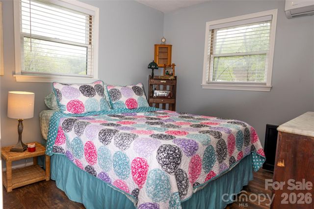 57 Gribble Road, Franklin, NC 28734