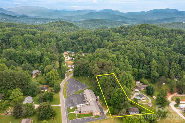57 Gribble Road, Franklin, NC 28734