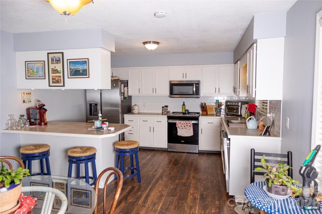 57 Gribble Road, Franklin, NC 28734