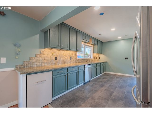 243 N SHEPHERD Rd, Washougal, WA 98671
