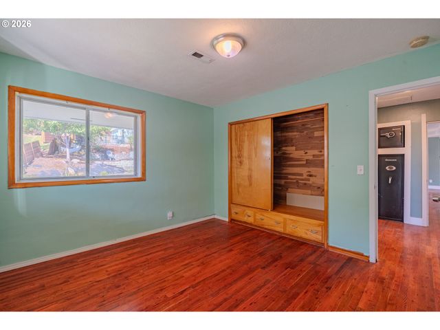 243 N SHEPHERD Rd, Washougal, WA 98671