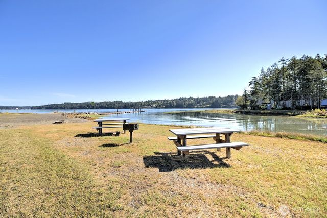 401 E Annas Way, Shelton, WA 98584