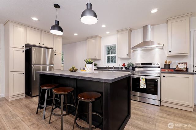 401 E Annas Way, Shelton, WA 98584