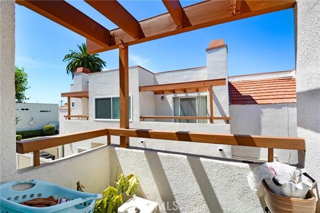 20290 E Arrow Highway C, Covina, CA 91724