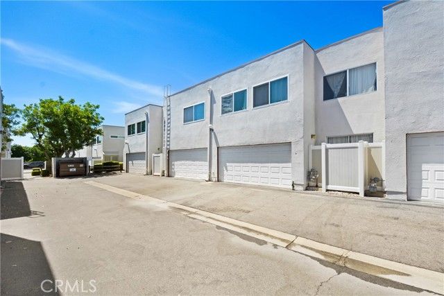 20290 E Arrow Highway C, Covina, CA 91724