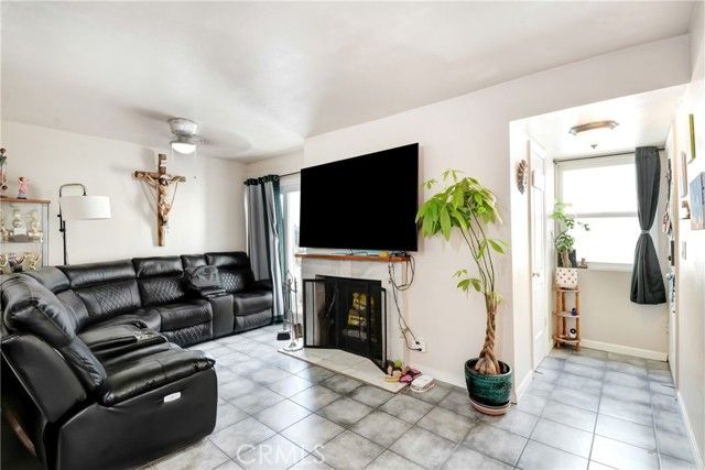 20290 E Arrow Highway C, Covina, CA 91724