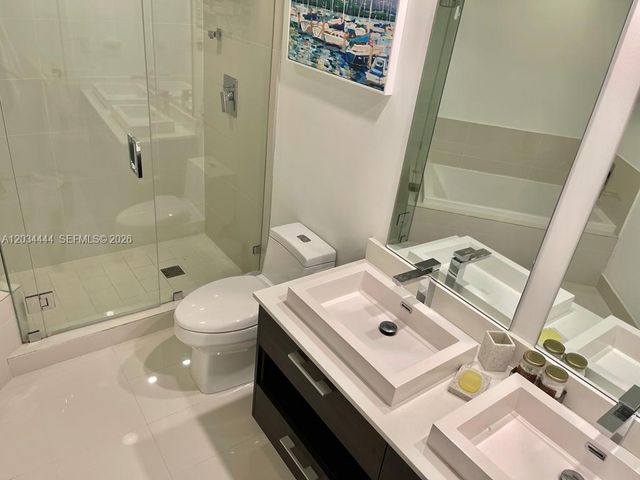 45 SW 9th St 2201, Miami, FL 33130