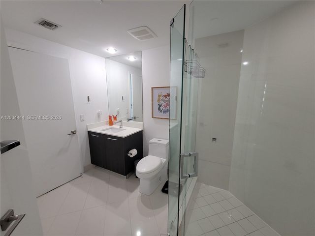 45 SW 9th St 2201, Miami, FL 33130