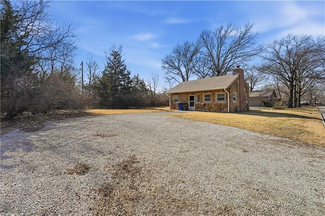 2127 Orchard Lane, Lawrence, KS 66049