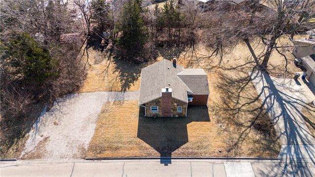 2127 Orchard Lane, Lawrence, KS 66049
