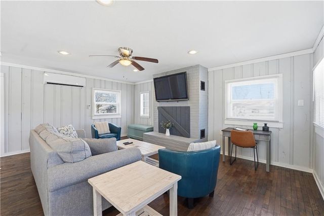 2127 Orchard Lane, Lawrence, KS 66049