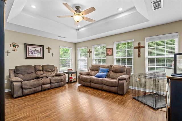 618 E Rush Road, Siloam Springs, AR 72761
