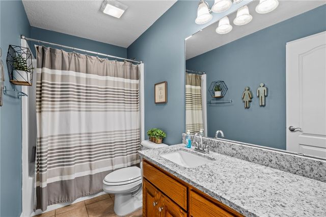 618 E Rush Road, Siloam Springs, AR 72761