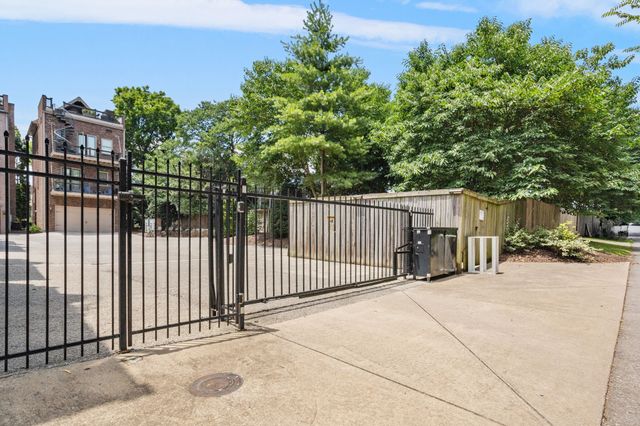 1702A 5th Ave, N, Nashville, TN 37208