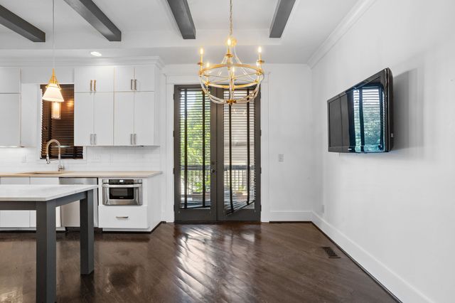 1702A 5th Ave, N, Nashville, TN 37208