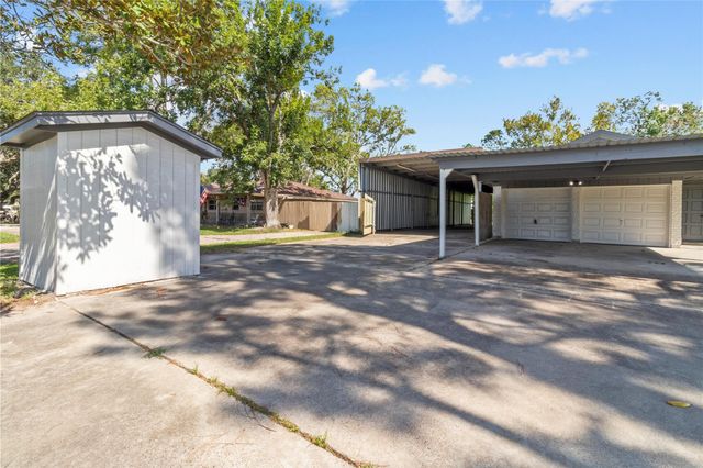 3721 Tower Road, Santa Fe, TX 77517