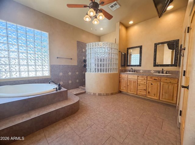 4496 S KINGS RANCH Road, Gold Canyon, AZ 85118