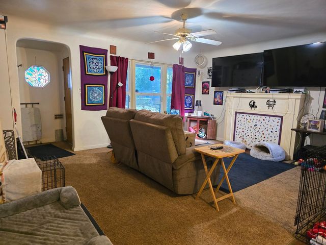 627 N Poplar Avenue, Fresno, CA 93728