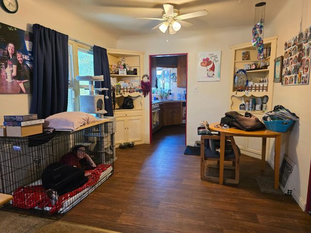 627 N Poplar Avenue, Fresno, CA 93728