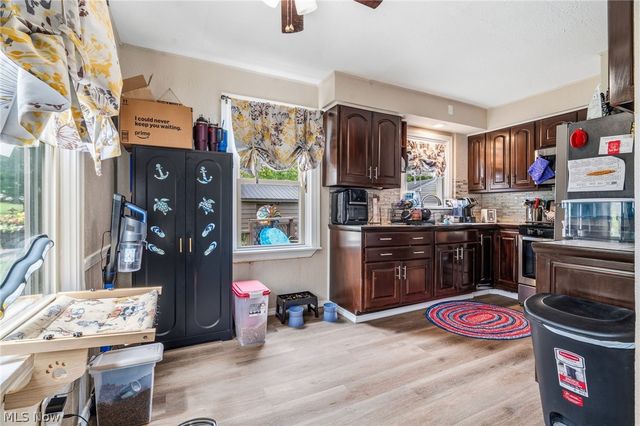 178 S Edgehill Avenue, Austintown, OH 44515