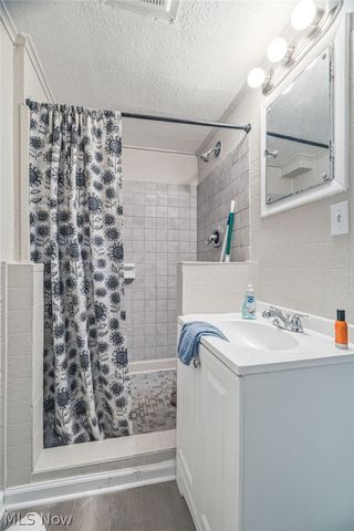 178 S Edgehill Avenue, Austintown, OH 44515