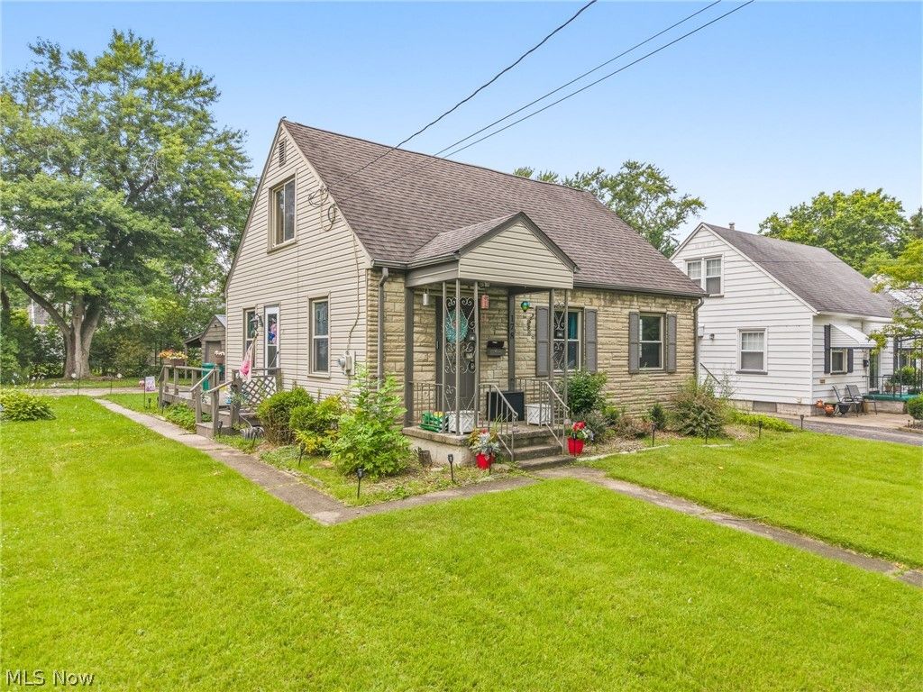 178 S Edgehill Avenue, Austintown, OH 44515