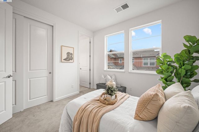 2336 Carbondale Way, Dublin, CA 94568