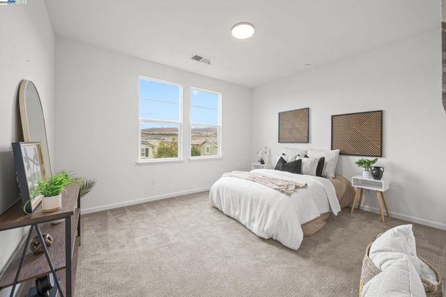 2336 Carbondale Way, Dublin, CA 94568