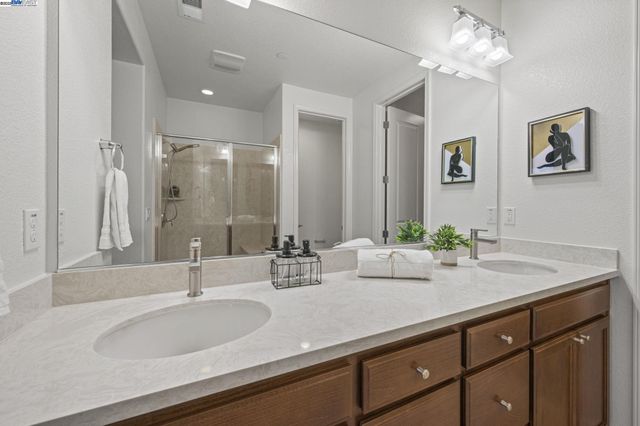 2336 Carbondale Way, Dublin, CA 94568