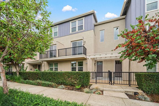 2336 Carbondale Way, Dublin, CA 94568