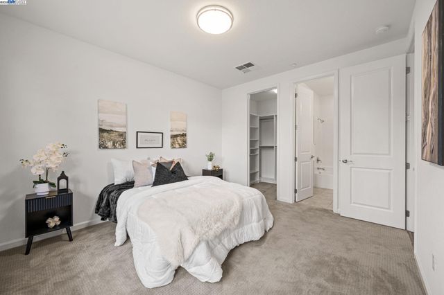 2336 Carbondale Way, Dublin, CA 94568