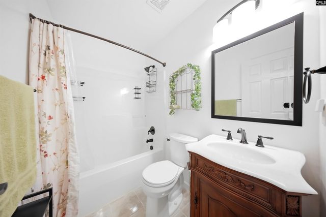 192 Kerry Gibbons Dr., Chapin, SC 29036